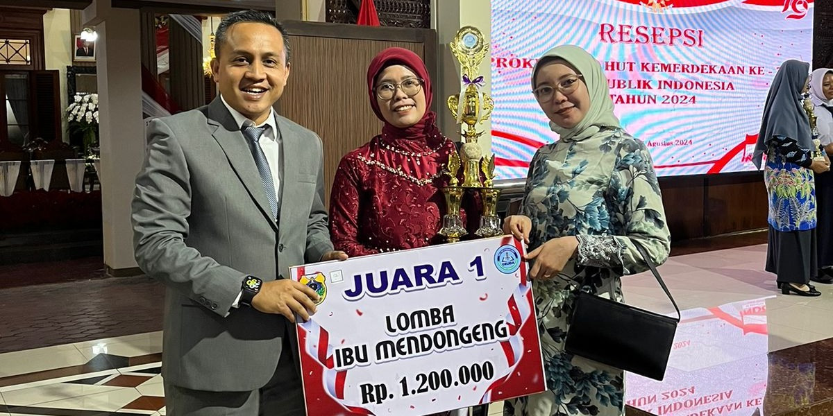 Lomba Mendongeng - Juara 1 Lomba Mendongeng